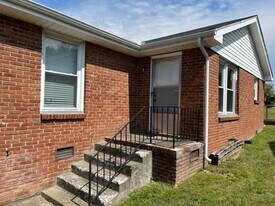 254 35th Ave N in Nashville, TN - Building Photo