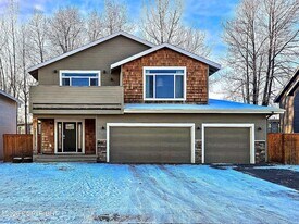 1022 Northpointe Bluff Dr in Anchorage, AK - Building Photo