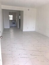 635 8th St in Miami Beach, FL - Building Photo - Building Photo