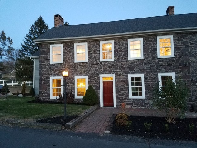 property at 2086 Kratz Station Rd
