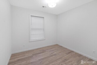 73 Stuyvesant Ave. in Newark, NJ - Building Photo - Building Photo