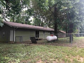197 Deer Run Dr in Cherokee Village, AR - Building Photo - Building Photo
