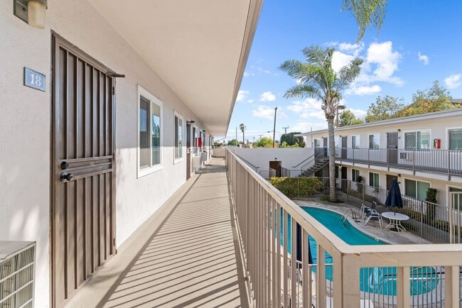 9632 Ball Rd in Anaheim, CA - Building Photo - Building Photo