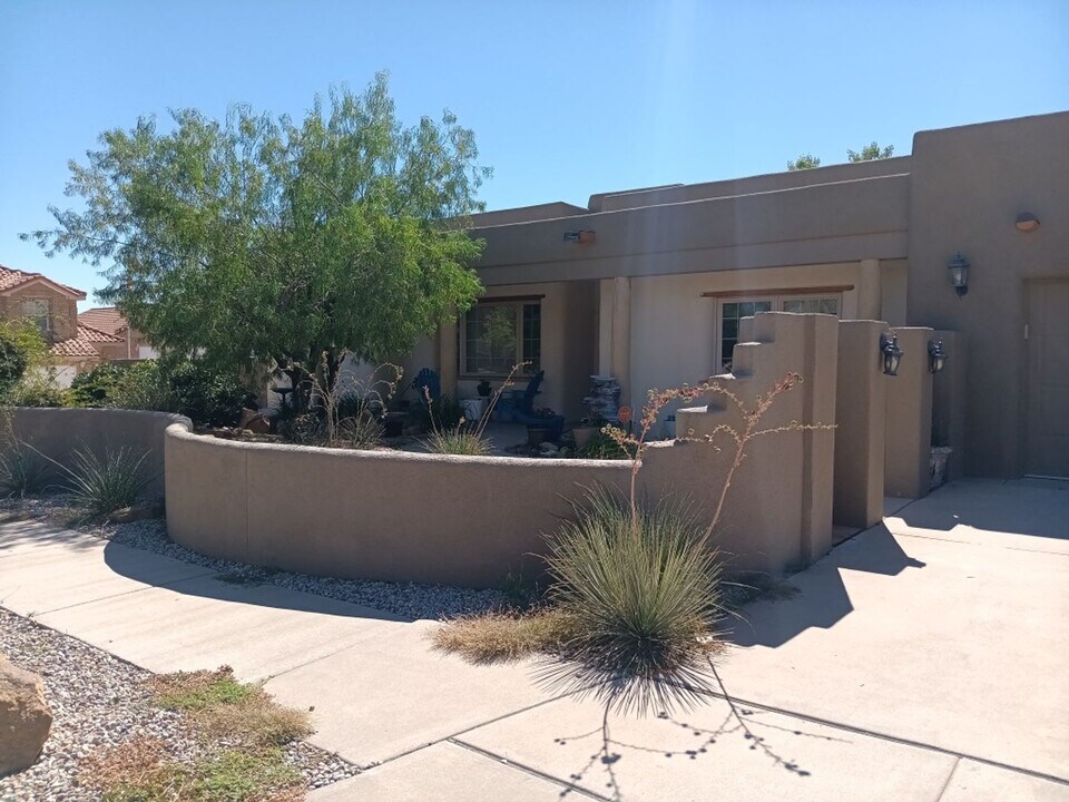 4600 Croyden Ave NW in Albuquerque, NM - Building Photo