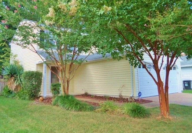 4108 Starwood Arch in Virginia Beach, VA - Building Photo - Building Photo