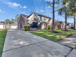 2108 Autumn Cove Dr in League City, TX - Foto de edificio - Building Photo