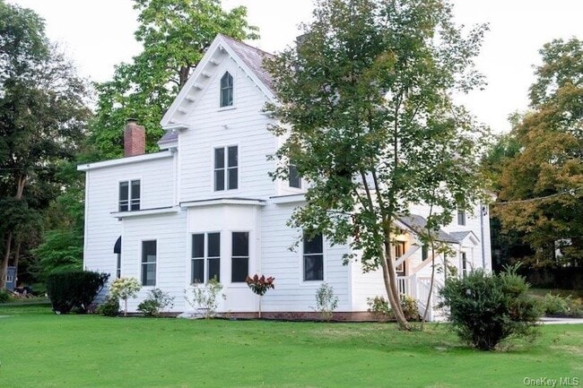 property at 32 NY-343