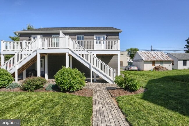 227 W Cherry St in Palmyra, PA - Building Photo - Building Photo
