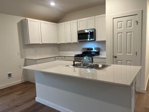 1732 SE 20th St in Newcastle, OK - Building Photo - Building Photo