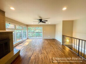 1800 Sylvan St in Eugene, OR - Building Photo - Building Photo