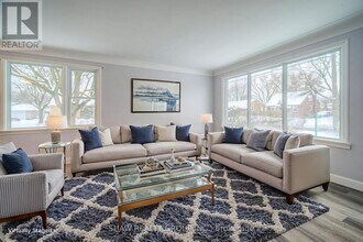 184 Patricia Ave in Kitchener, ON - Building Photo - Building Photo