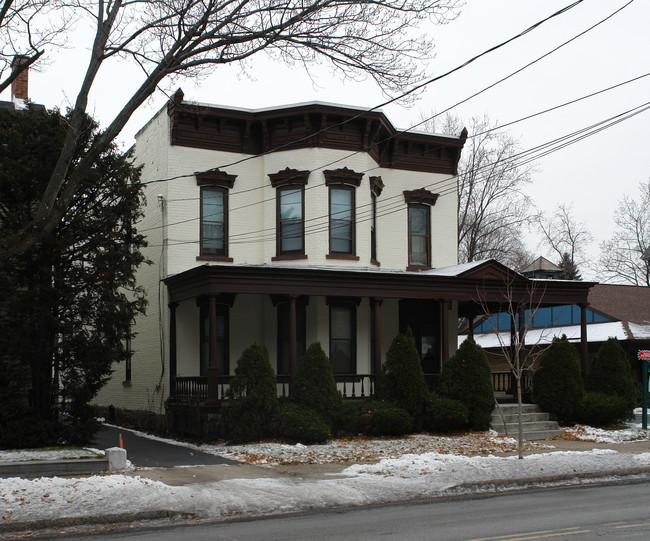 831 Union St in Schenectady, NY - Building Photo - Building Photo