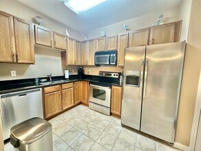 507 31st St in Niceville, FL - Foto de edificio - Building Photo