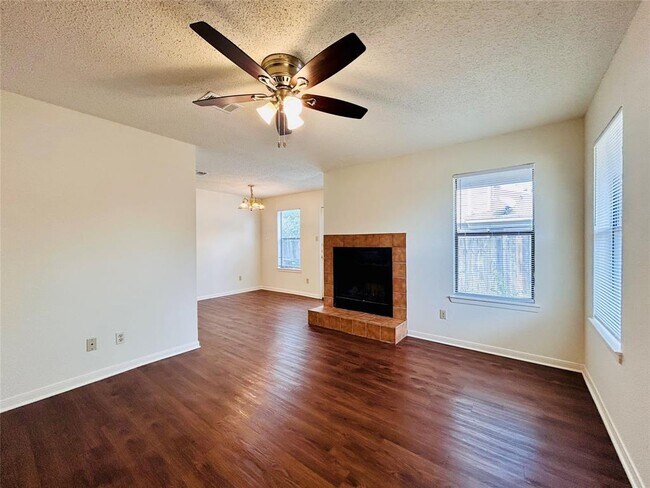 8904 Schick Rd in Austin, TX - Building Photo - Building Photo