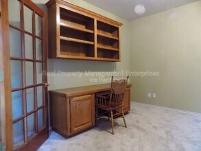 10018 Birkenhead Ct in Yukon, OK - Building Photo - Building Photo