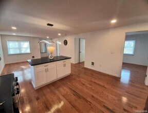 8 Poplar St in Poughkeepsie, NY - Building Photo - Building Photo