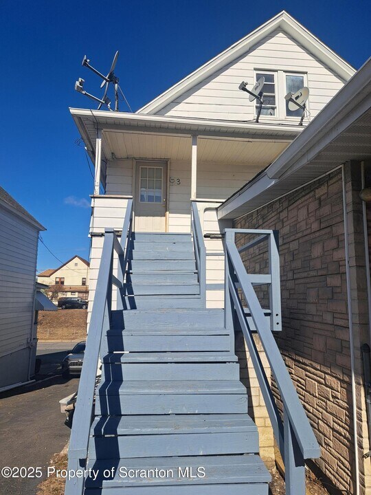 3317 Pittston Ave in Moosic, PA - Building Photo