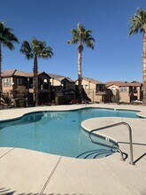1142 Paradise Garden Dr in Henderson, NV - Building Photo - Building Photo