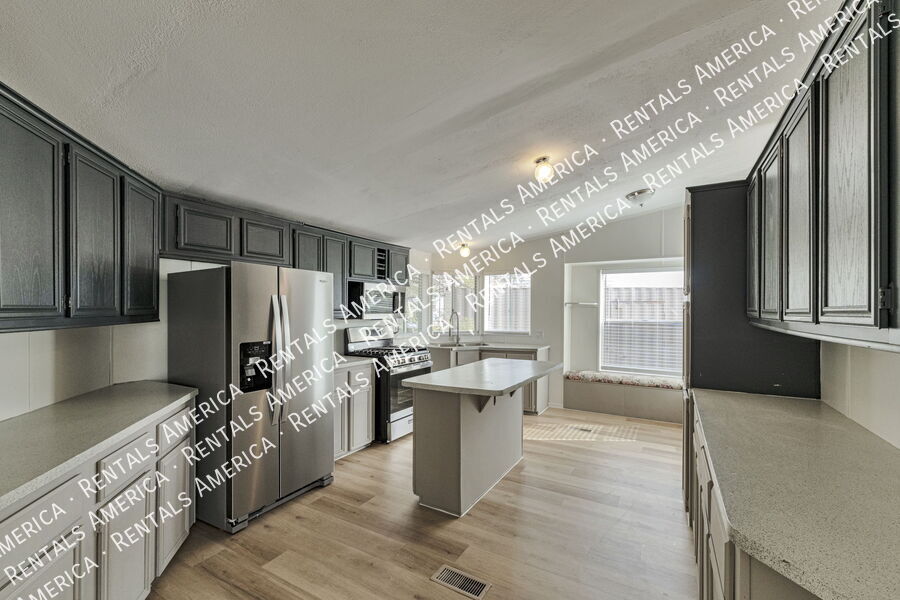 11140 W Windchime Dr in Tucson, AZ - Building Photo