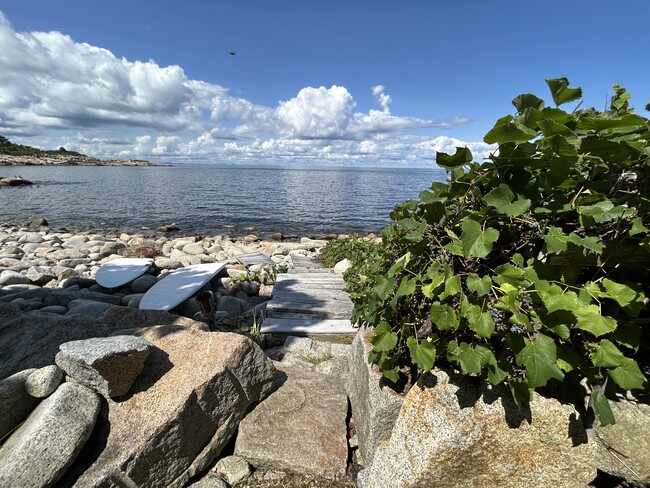 331 Granite St in Rockport, MA - Building Photo - Building Photo