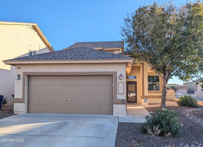 5000 Silver Ranch Ave in El Paso, TX - Building Photo - Building Photo