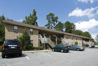 Rosemont Apartments in Greenville, NC - Building Photo - Building Photo