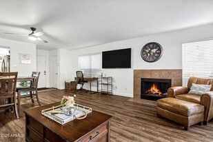 5122 E Shea Blvd in Scottsdale, AZ - Building Photo