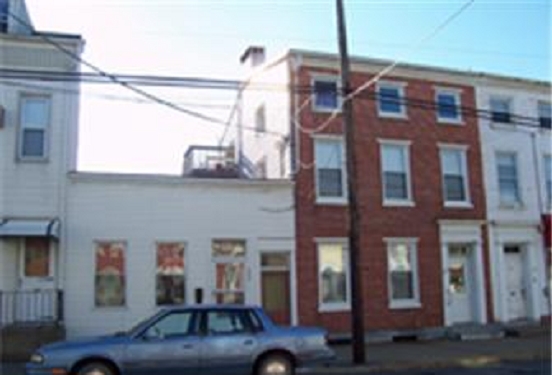 240 State St in Hamburg, PA - Building Photo