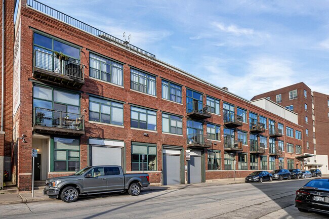 200 S Water St in Milwaukee, WI - Building Photo - Building Photo