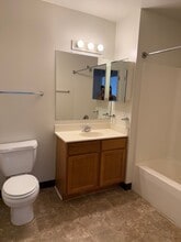 Maple Heights in Rising Sun, MD - Foto de edificio - Building Photo