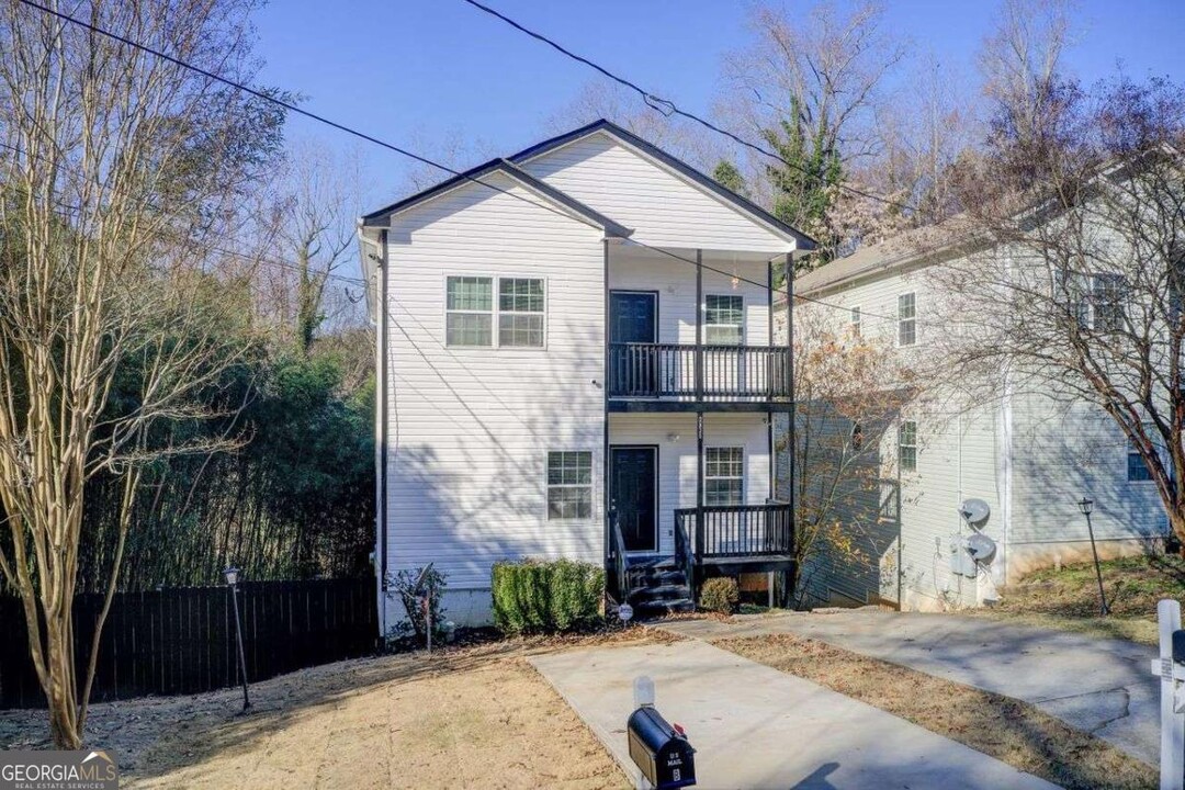 2835 3rd Ave SW in Atlanta, GA - Building Photo