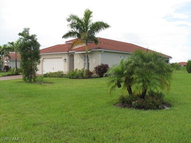 18698 Royal Hammock Blvd in Naples, FL - Foto de edificio - Building Photo