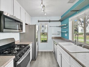 13316 Caminito Ciera in San Diego, CA - Building Photo - Building Photo