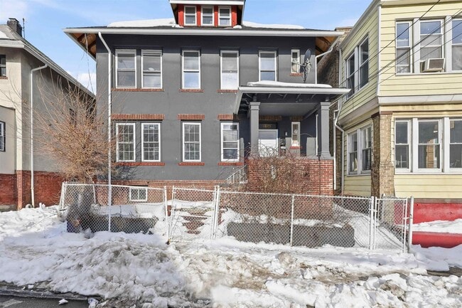 property at 40 Bayview Ave