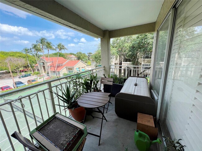 1825 Palm Cove Blvd in Delray Beach, FL - Building Photo - Building Photo