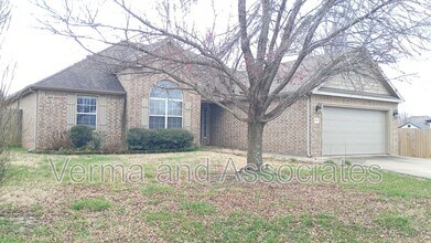 2703 SW Ledbury Cove in Bentonville, AR - Building Photo - Building Photo