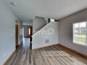 1101 Burns Ln in Minooka, IL - Building Photo - Building Photo