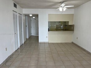 2770 W 60th St in Hialeah, FL - Building Photo - Building Photo