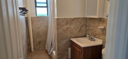 277 Harrison Ave, Unit #2 in Jersey City, NJ - Building Photo - Building Photo