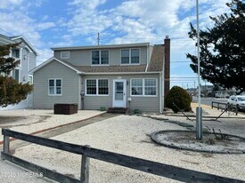 207 Bay Blvd in Lavallette, NJ - Building Photo