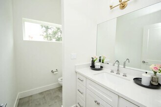 7707 Jack Oak Ave in Houston, TX - Building Photo - Building Photo