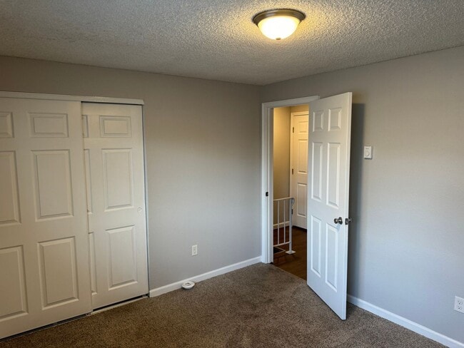 Park Apartments in McMinnville, OR - Building Photo - Interior Photo
