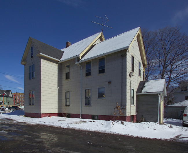 414 South St in Holyoke, MA - Building Photo - Building Photo