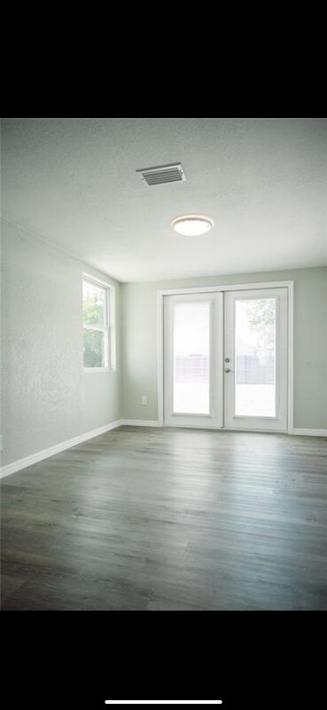 221 Venice E Blvd in Venice, FL - Building Photo - Building Photo