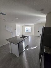 384 Preston Cv Dr in St. Cloud, FL - Building Photo - Building Photo