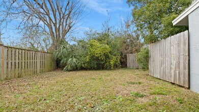 2418 Johnson Dr in Lynn Haven, FL - Building Photo - Building Photo