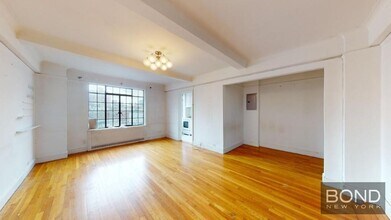1 Christopher St in New York, NY - Building Photo - Building Photo
