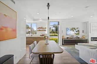 724 California Ave in Los Angeles, CA - Building Photo - Building Photo