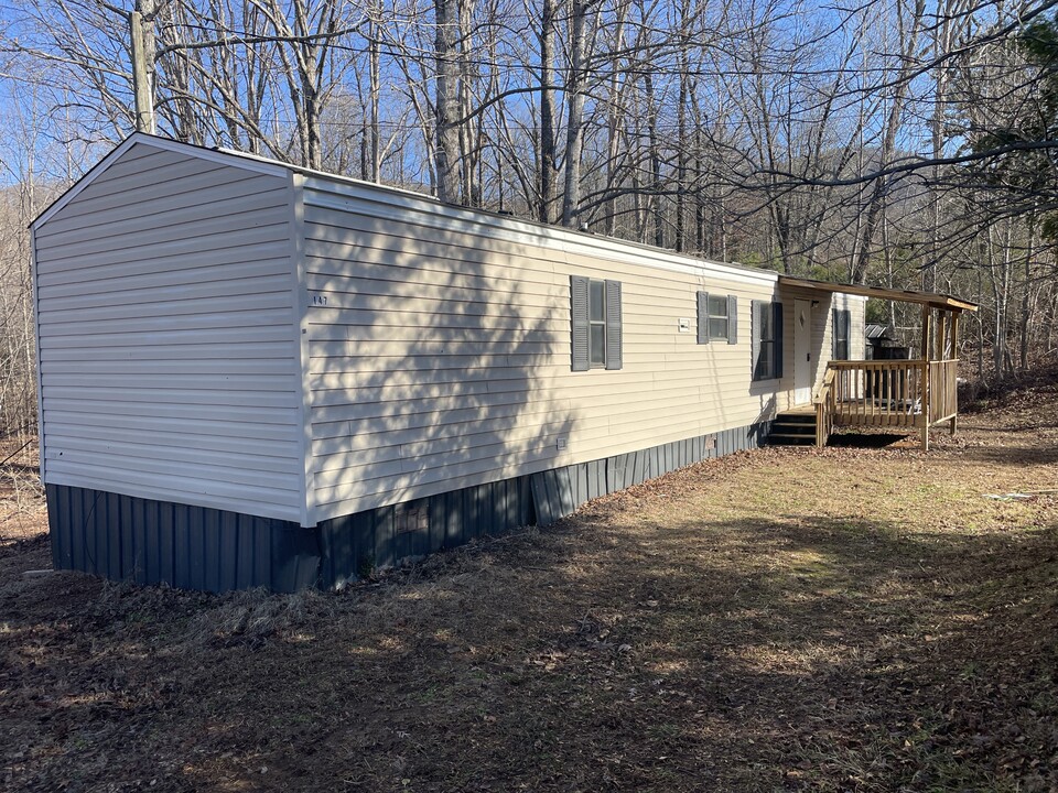 147 Wauka Ridge Rd in Clermont, GA - Building Photo