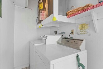 3240 NE 16th St, Unit 3 in Pompano Beach, FL - Building Photo - Building Photo